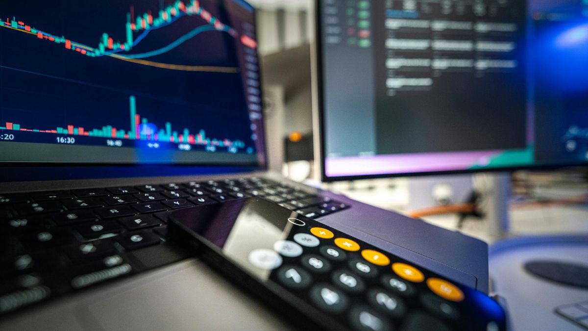 ETF Fondi o Azioni? Le differenze spiegate in modo chiaro | Pianificazione Finanziaria Yari Formentini e Federica Colucci Consulenti Finanziari Brugherio Monza Brianza Milano