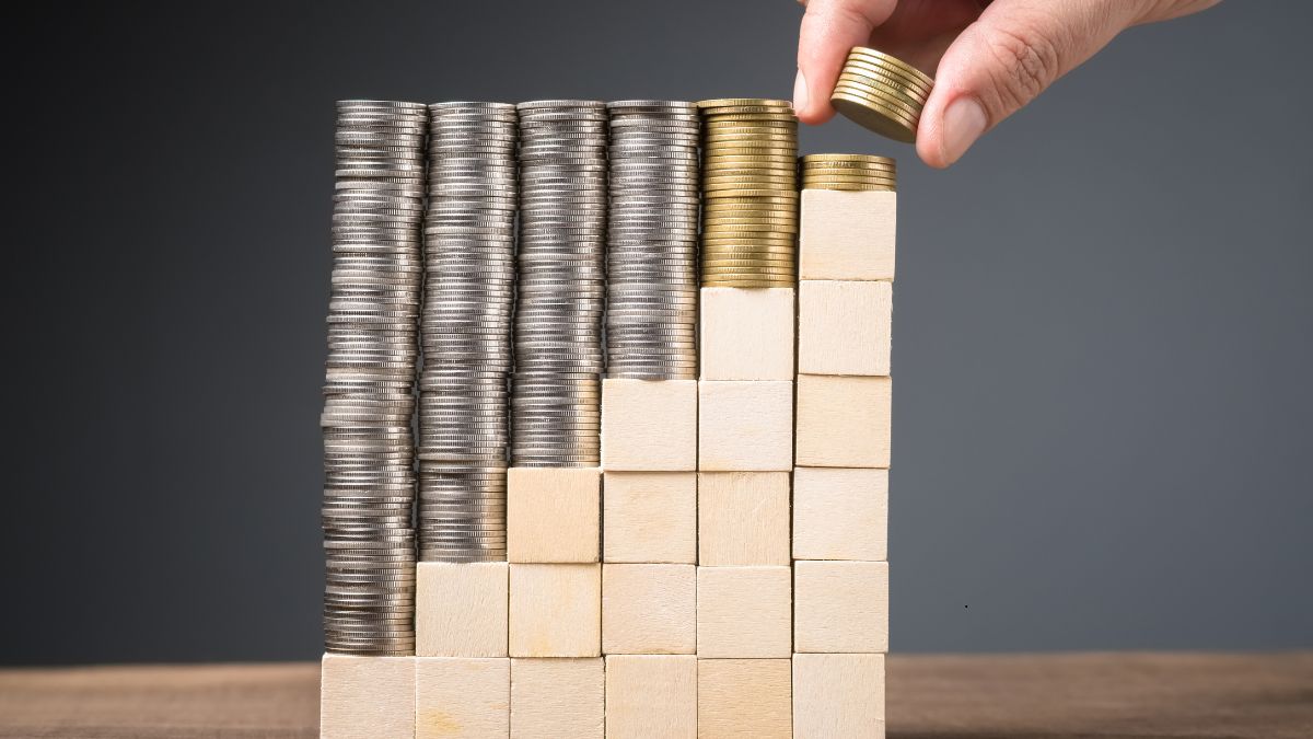 Come investire i risparmi nel lungo periodo per costruire un futuro stabile | Pianificazione Finanziaria Yari Formentini e Federica Colucci Consulenti Finanziari Brugherio Monza Brianza Milano