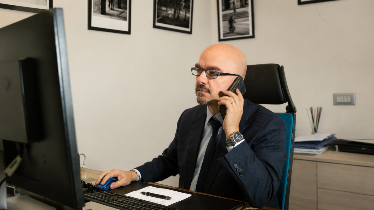 Protezione del patrimonio e truffe finanziarie | Quando un Banker chiede perché vuoi disinvestire, non è curiosità: è protezione del patrimonio. Una riflessione tra pianificazione finanziaria, sicurezza e tutela dai raggiri | Pianificazione Finanziaria Yari Formentini e Federica Colucci Consulenti Finanziari Brugherio Monza Brianza Milano